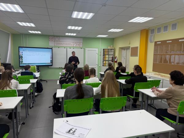 <a href="https://portal.yarregion.ru/depts-dapk/press-center/news/novosti-na-glavnoy-stranitse/">Новости на главной странице</a> В Рыбинском округе прошел классный час для учащихся агротехкласса